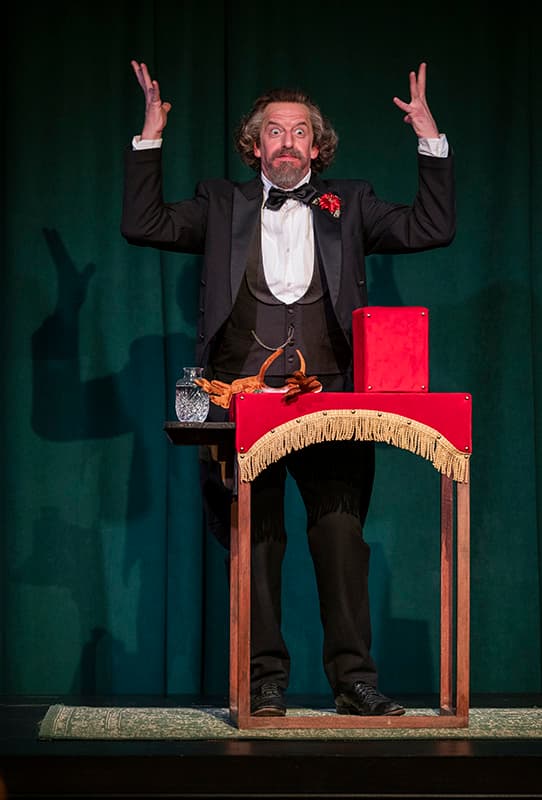 Charles Dickens