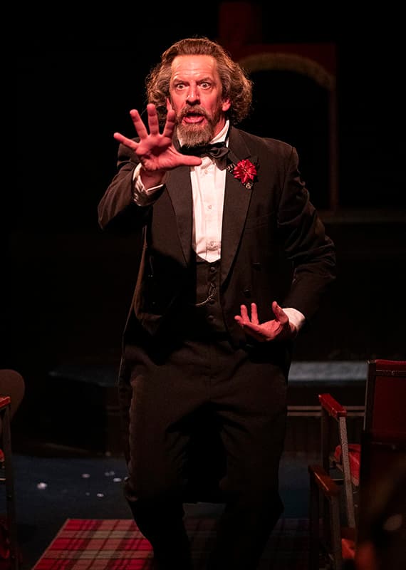 Charles Dickens
