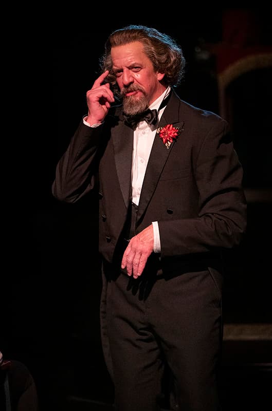 Charles Dickens